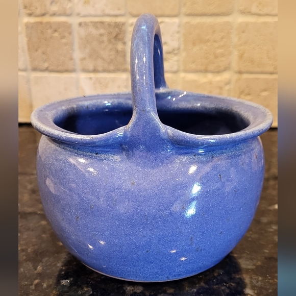 Kings Pottery Seagrove, North Carolina. Blue Speckled Pottery Basket 1997 - Picture 5 of 12
